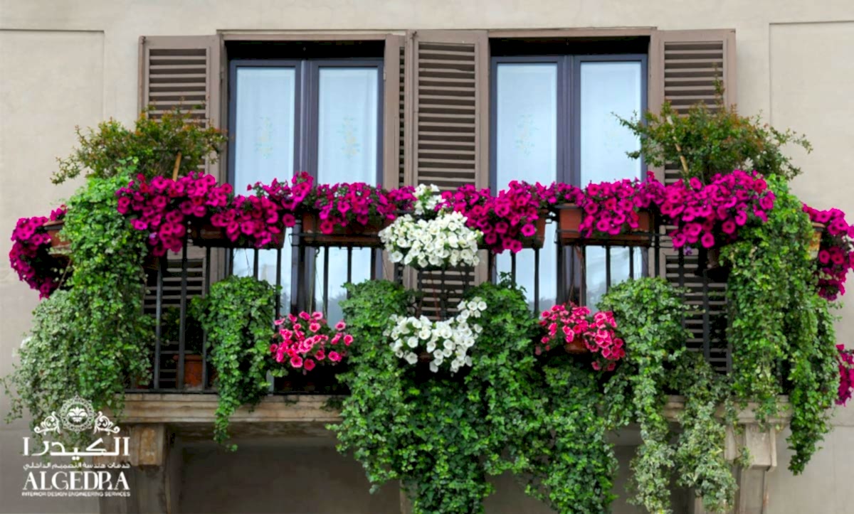 balcony decoration with plants